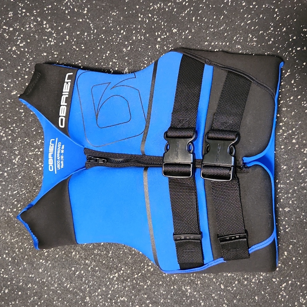 O'Brien youth life jacket